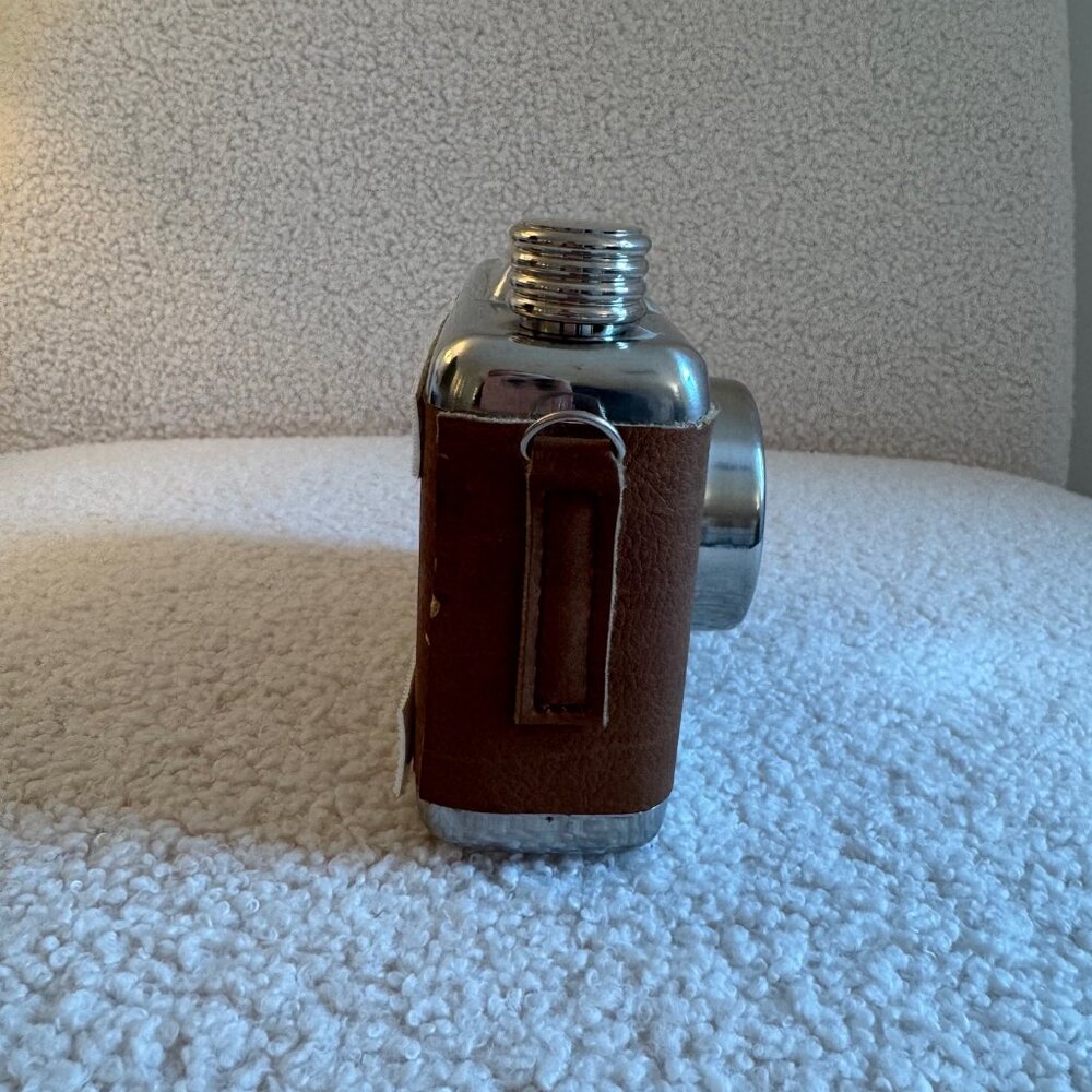 Camera Flask - Picture 4 of 8